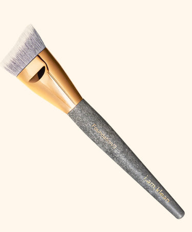 Foundation Brush 3